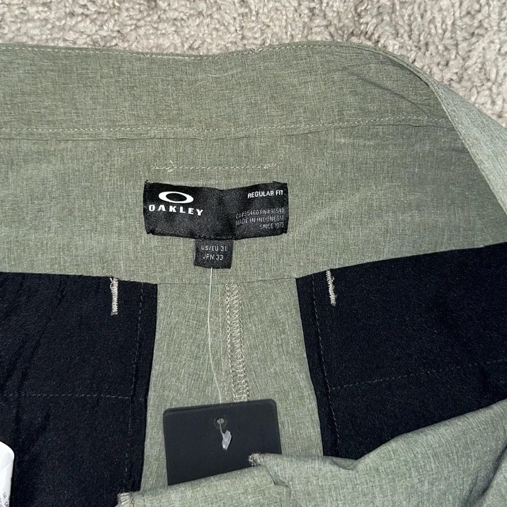 NWT Oakley Men’s New Take Pro 2.0 Stretch Walkshort Shorts - Picture 3 of 7